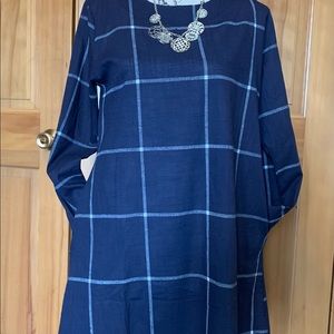 ❗️SALE❗️NWOT Awesome Tunic + free necklace.